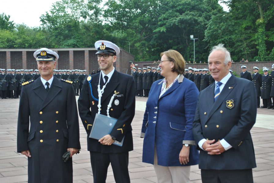 Kapitän zur See Matthias Kähler - Bootsmann Nico Beißner - Frau Söller-Winkler - Karl Heid